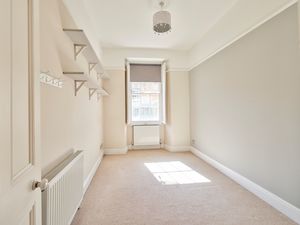 Bedroom- click for photo gallery